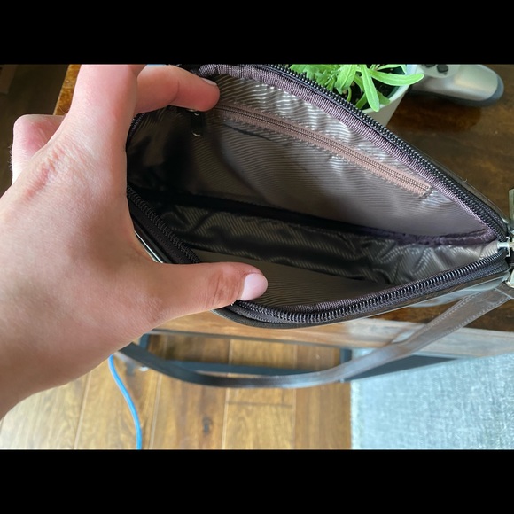 Authentic Vintage Gucci hobo bag - Picture 4 of 5